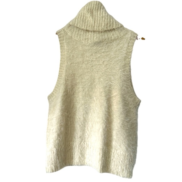 NWT Show Me Your Mumu Fuzzy Cream Knit Fauna Tank Turtleneck Sleeveless Sweater - Picture 5 of 13